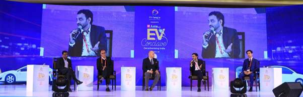 ET Auto EV会议小组讨论和问答 - 通过电气和智能机动性脱碳印度