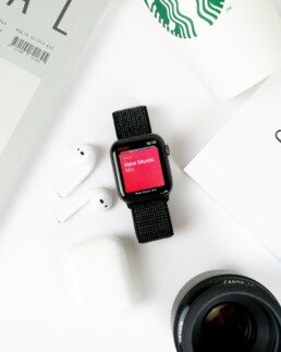 TWS推动2020年可穿戴设备增长智能手表将从2021年开始增长
